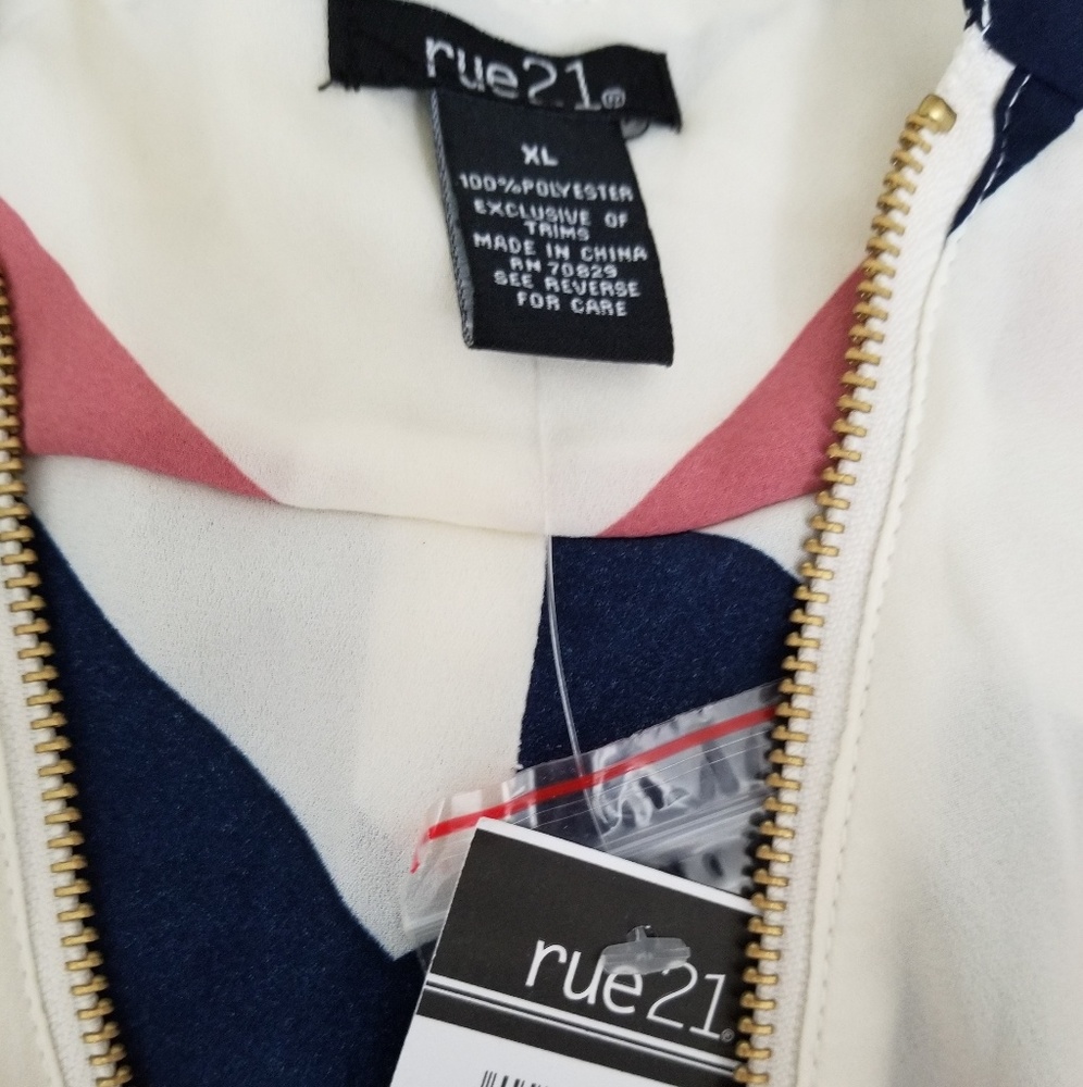 RUE 21 shirt